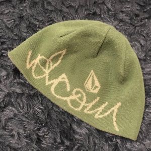 💲PRICE DROP ⬇️💲volcom beanie / skull cap